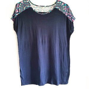 3/$20 Madigan Navy Blue T-Shirt w/ Pattern Sleeves